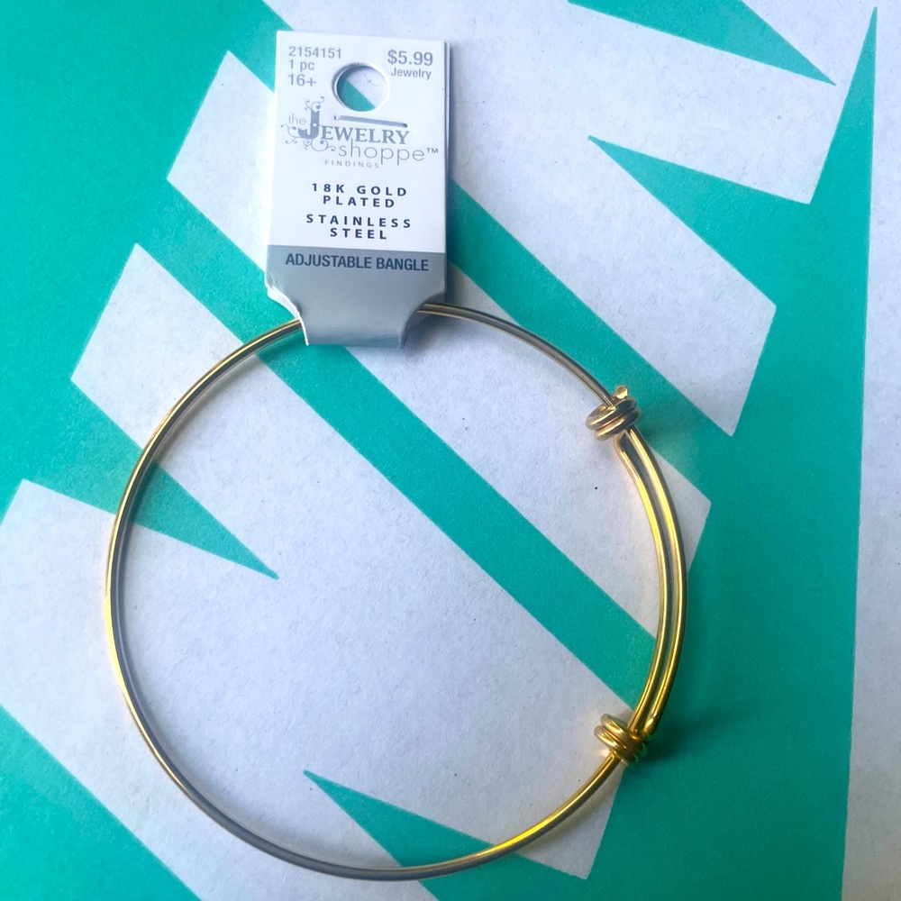 Charm bracelet